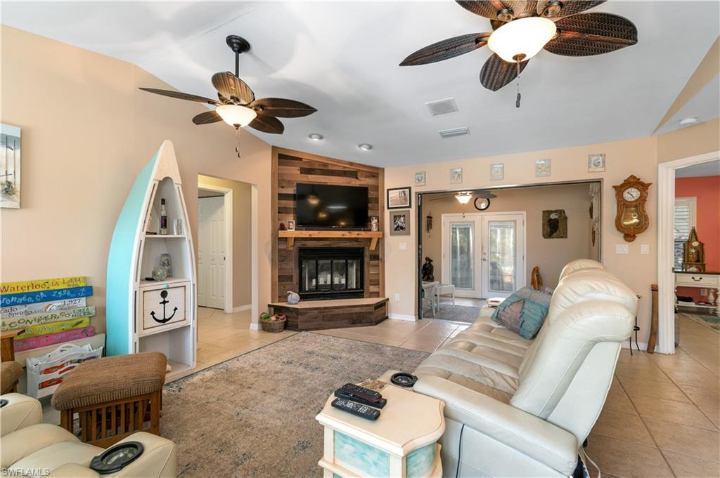 PORT CHARLOTTE - Residential