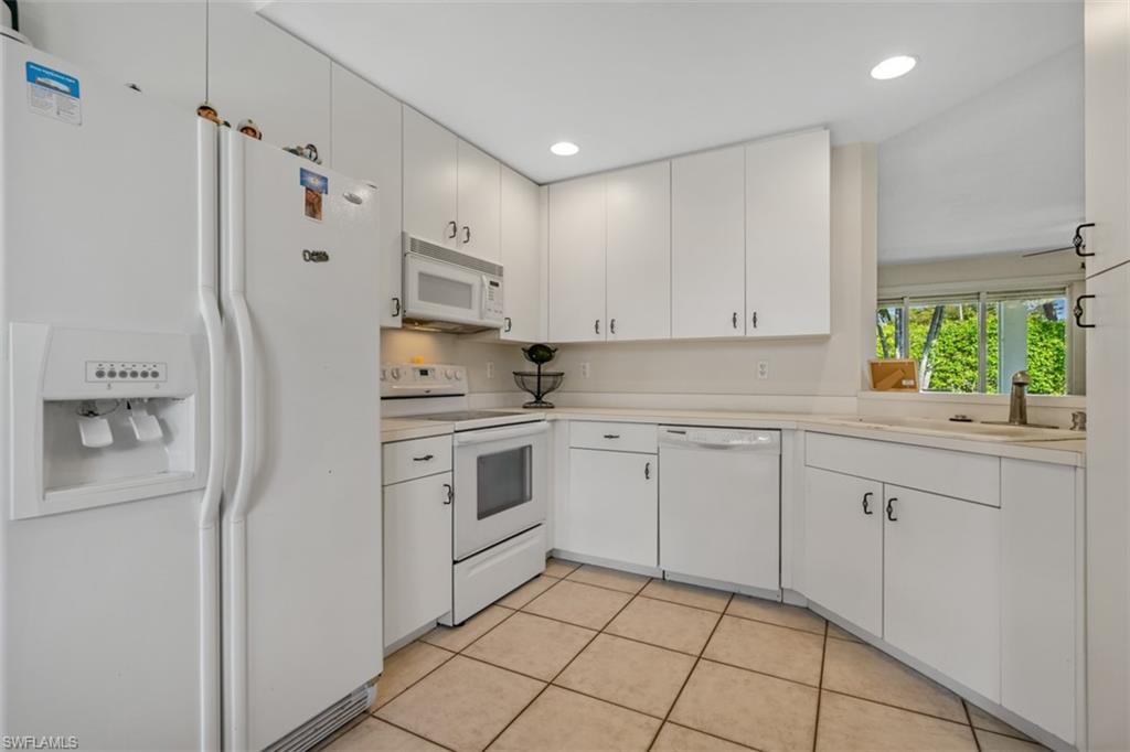 COLONY POINTE - Residential