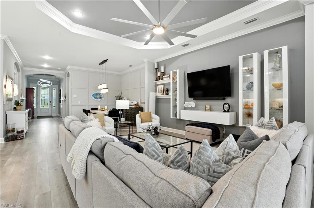 9401 Terresina DR