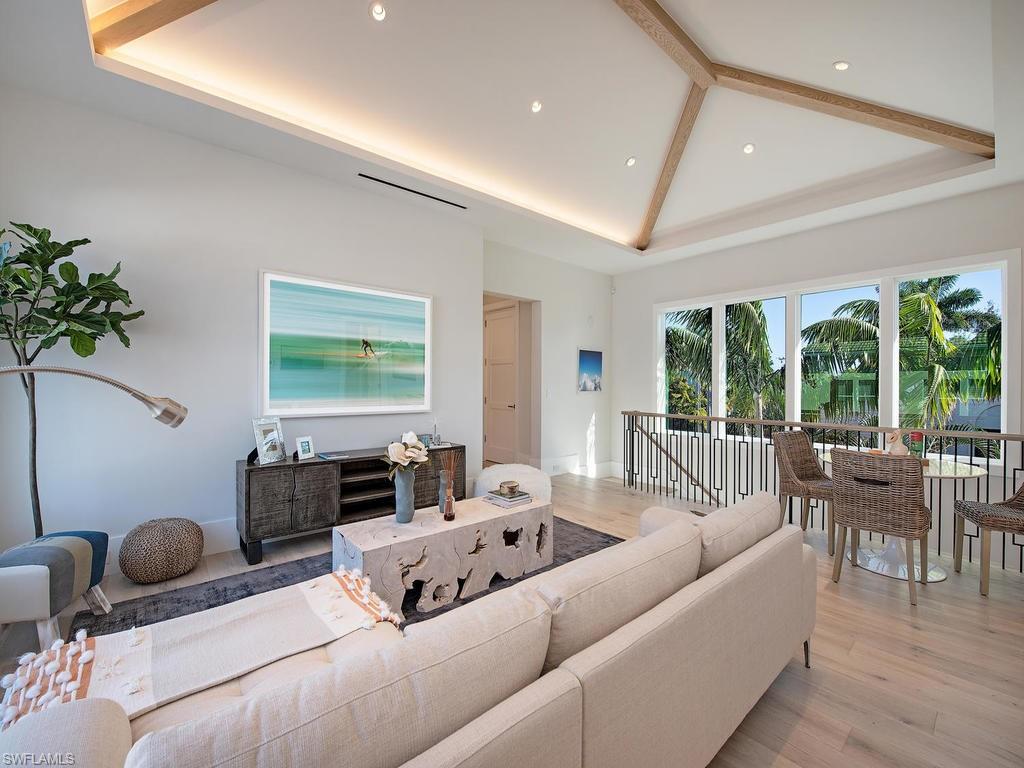 OLDE NAPLES - Residential