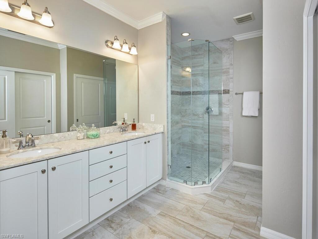 LAMORADA - Residential