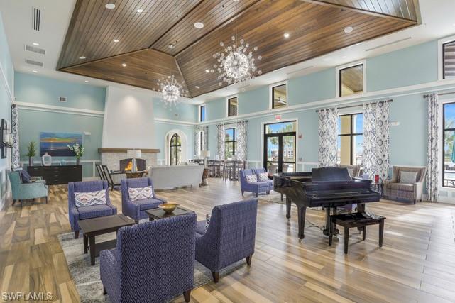 LAMORADA - Residential