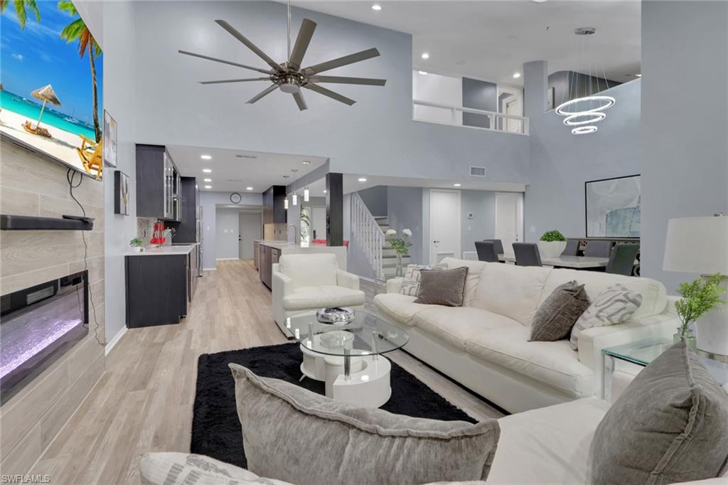 HARBORTOWN - Residential