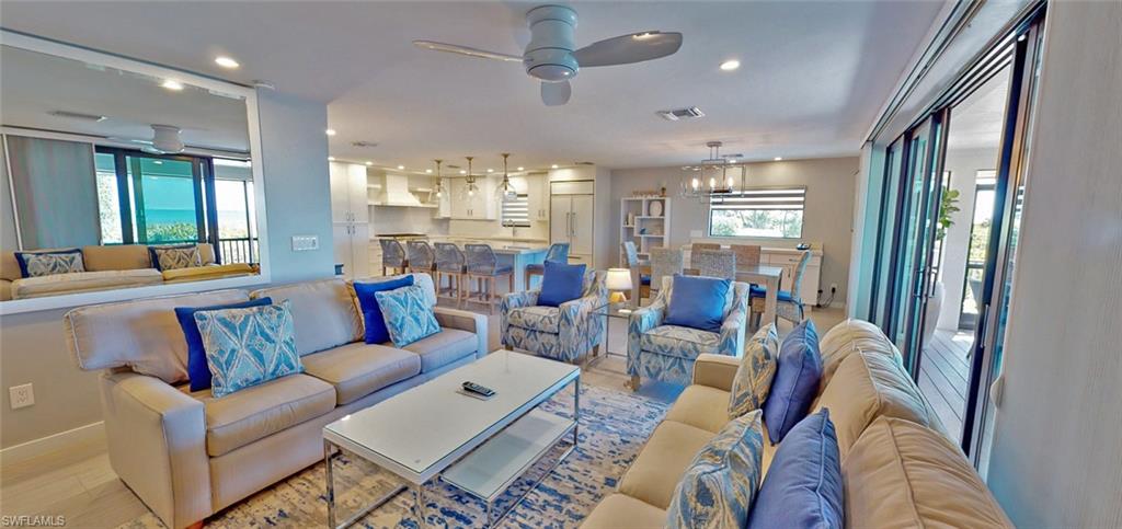 BEACH HOMES - Residential