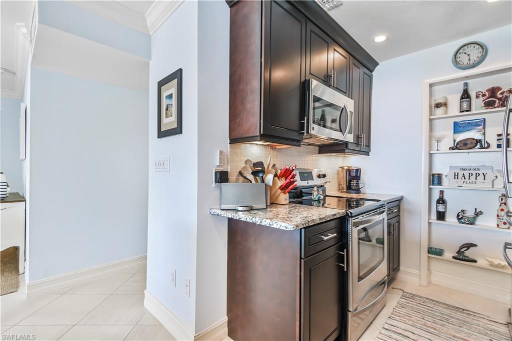 PORT AU VILLA - Residential