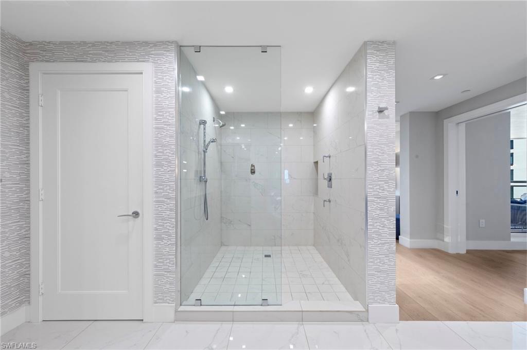 KALEA BAY TOWER 100 - Residential