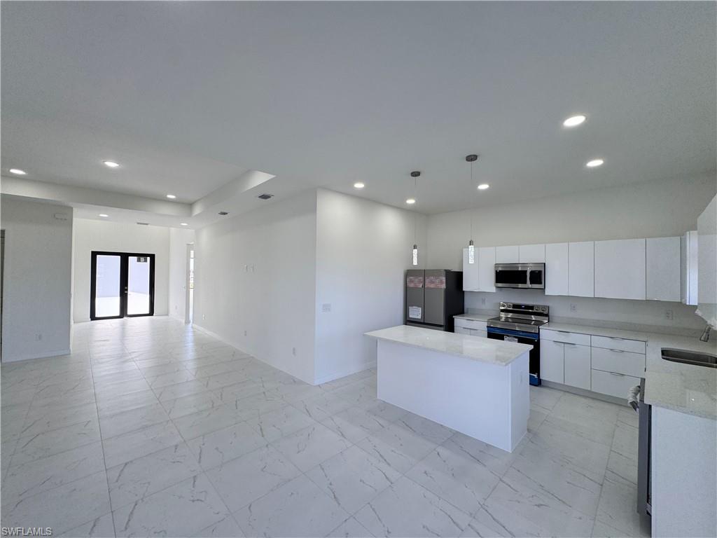 CAPE CORAL - Residential Lease