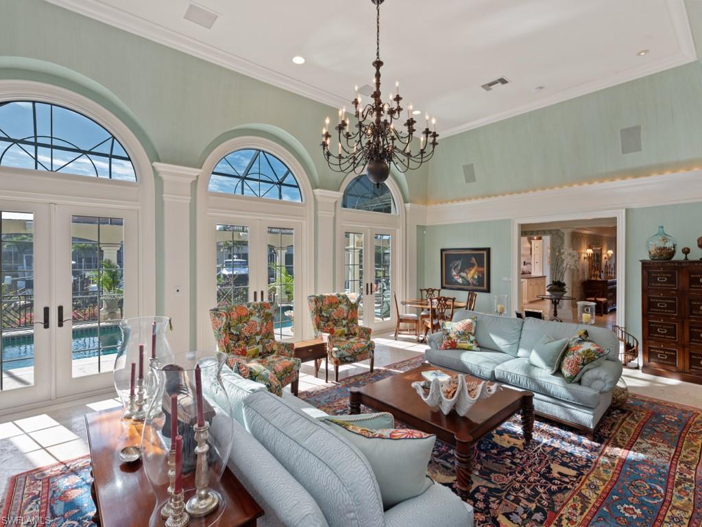 SOUTHPOINTE YACHT CLUB - Residential