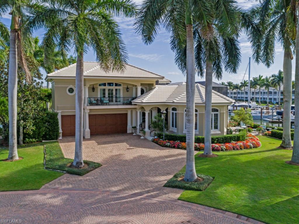 SOUTHPOINTE YACHT CLUB - Residential