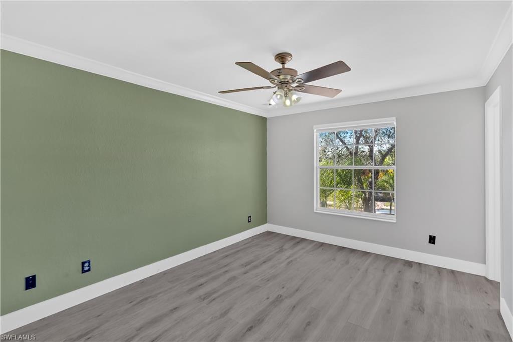 VALENCIA LAKES - Residential