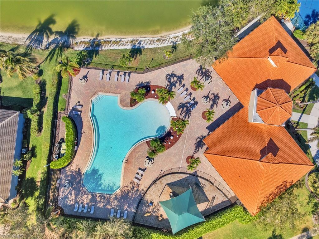 VALENCIA LAKES - Residential