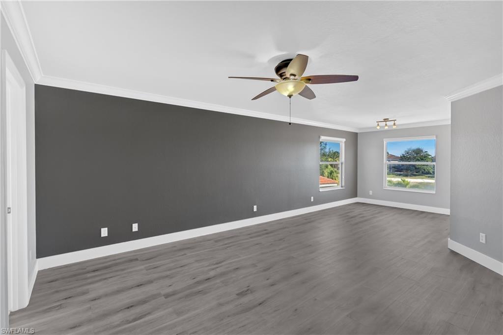 VALENCIA LAKES - Residential