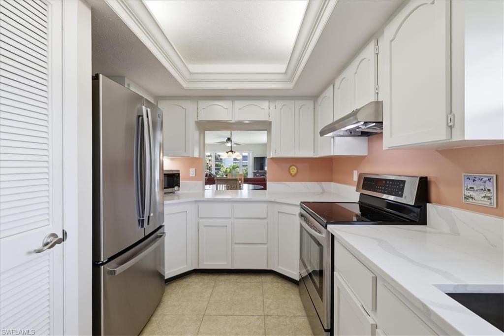 COMMODORE CONDO - Residential