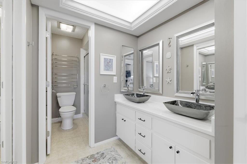 COMMODORE CONDO - Residential