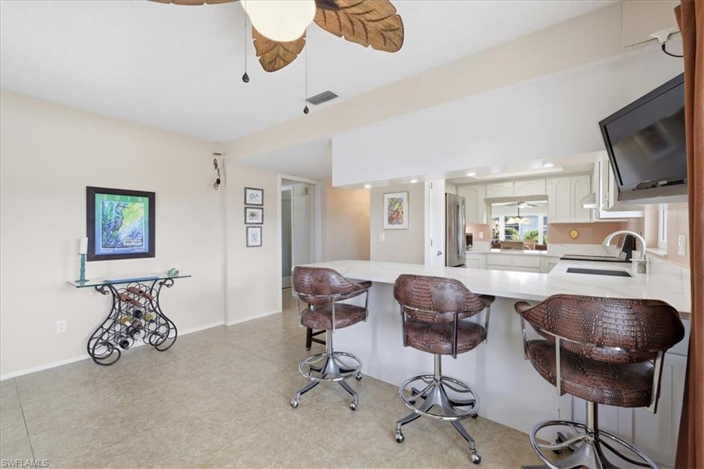 COMMODORE CONDO - Residential