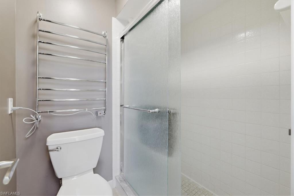 COMMODORE CONDO - Residential