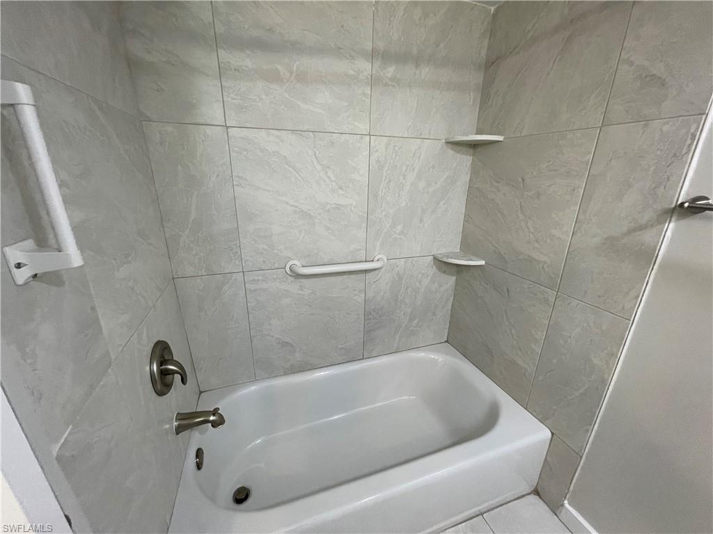 NAPLES TRACE - Residential Lease