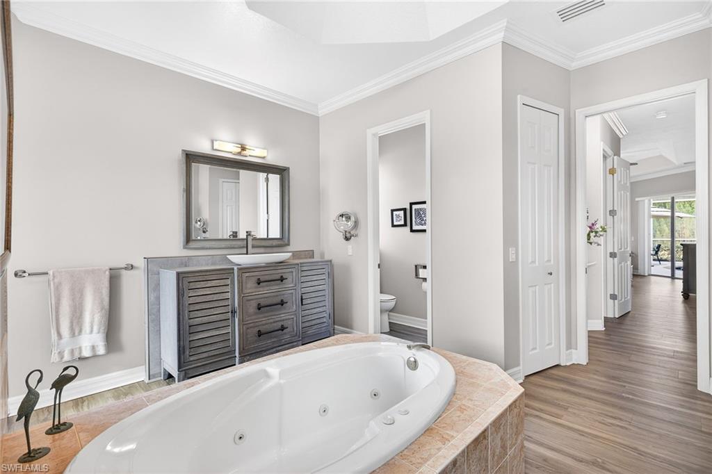 TOWN LAKES - Residential