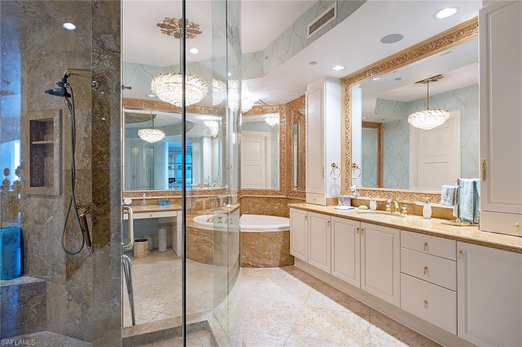 REGENT - Residential