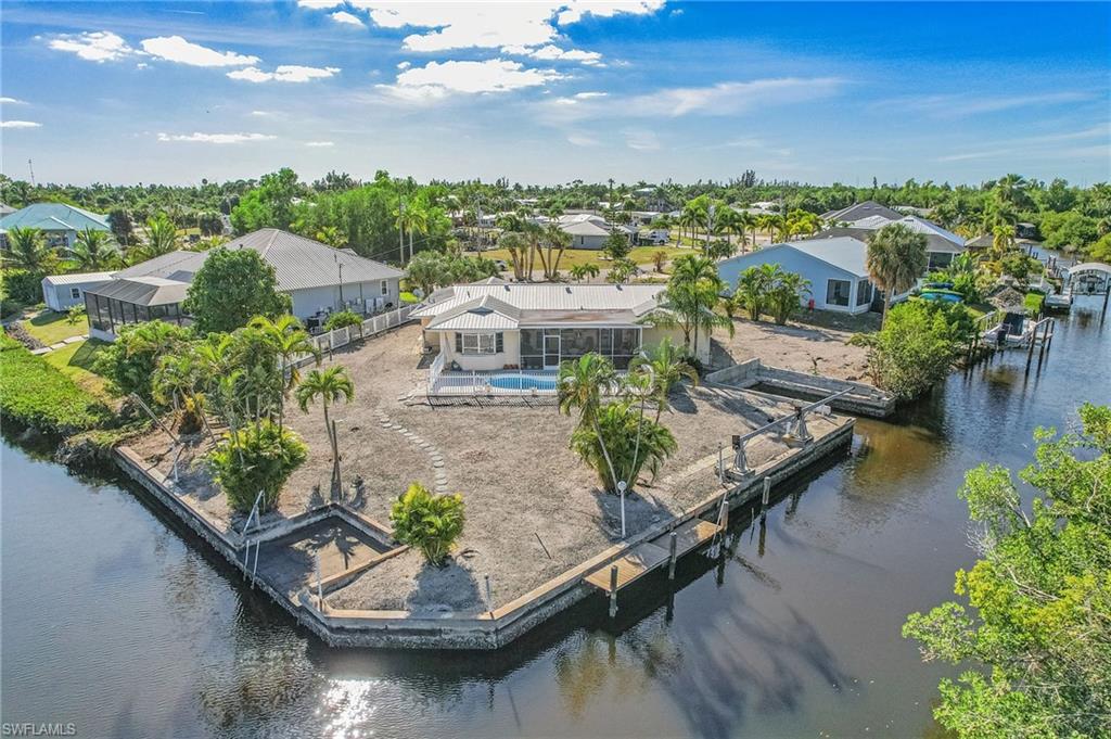 CHARLOTTE SHORES - Residential