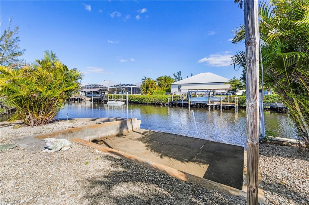 CHARLOTTE SHORES - Residential