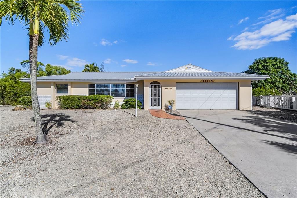 CHARLOTTE SHORES - Residential