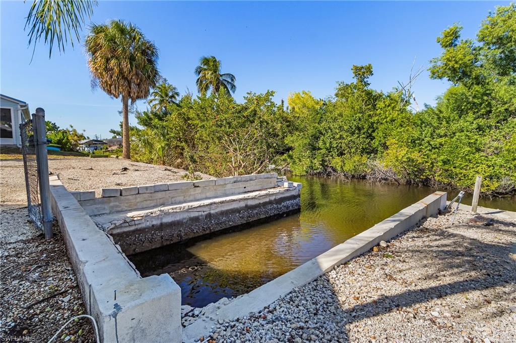 CHARLOTTE SHORES - Residential