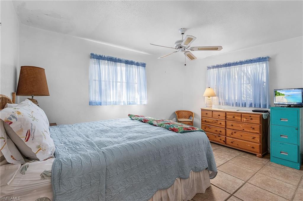 CHARLOTTE SHORES - Residential