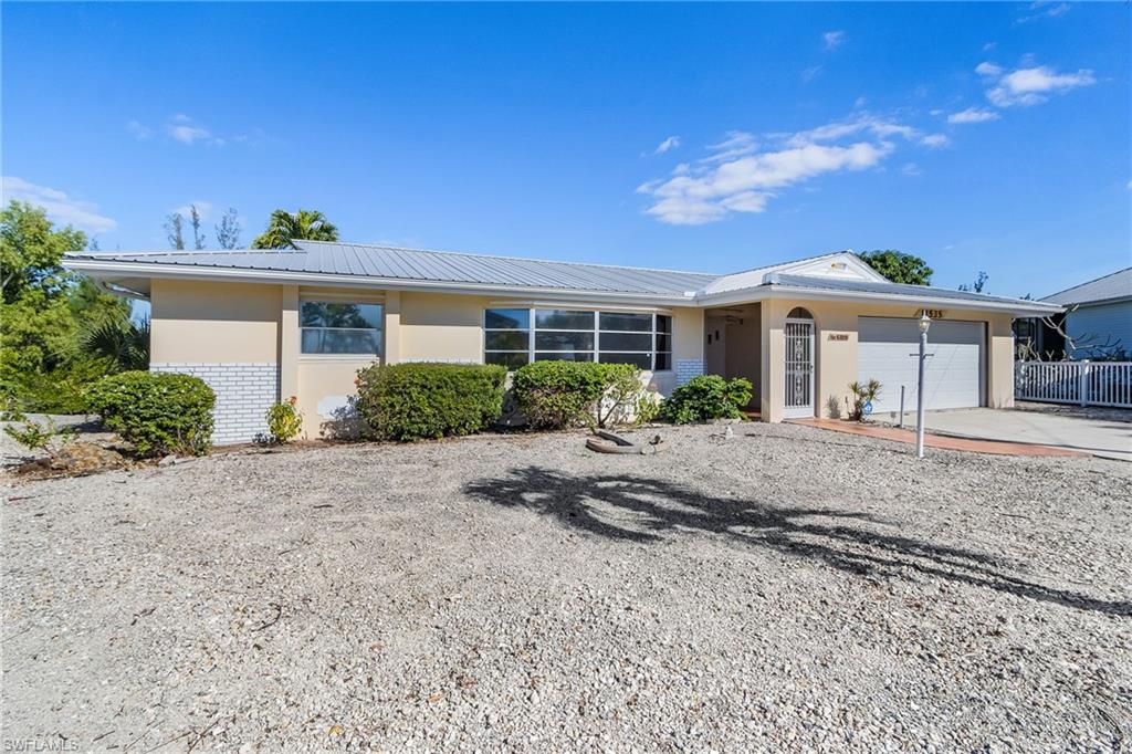 CHARLOTTE SHORES - Residential