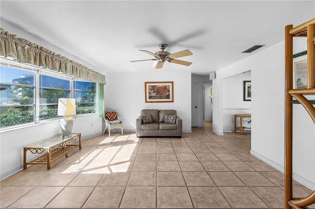 CHARLOTTE SHORES - Residential