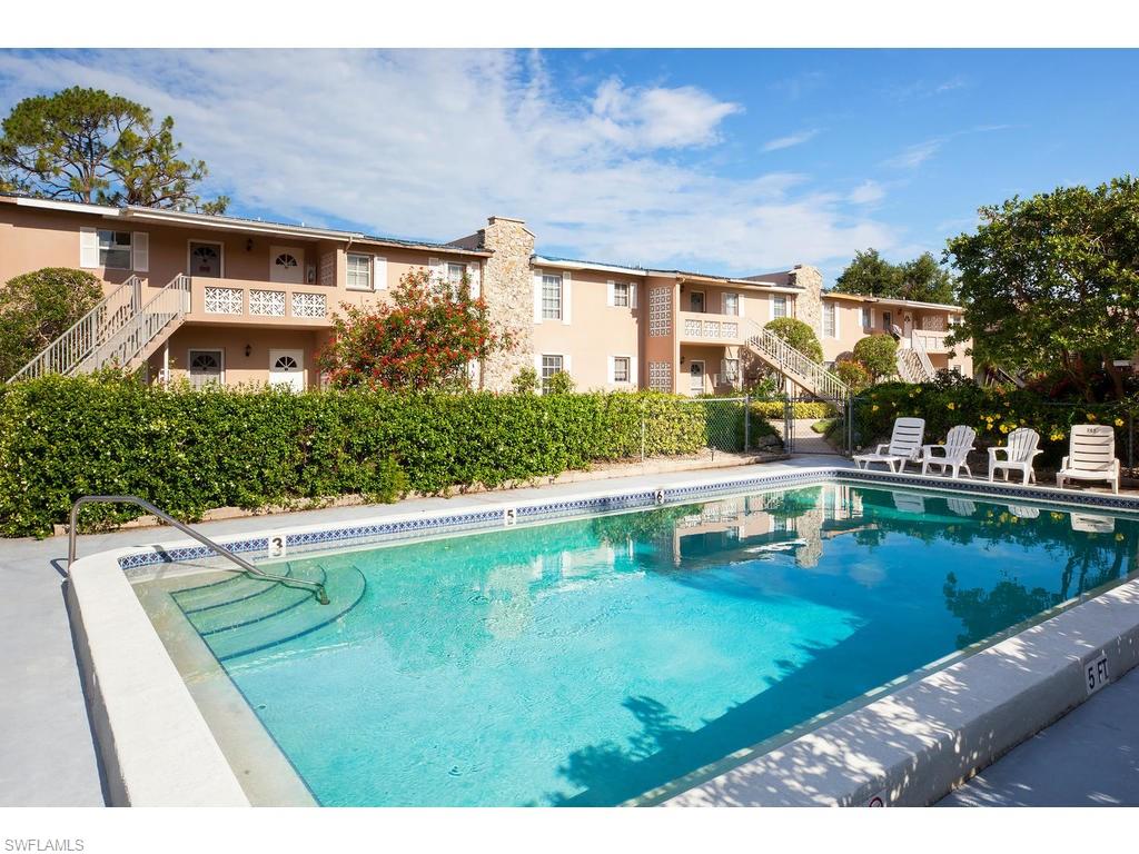 ST ANDREWS MANOR - Residential