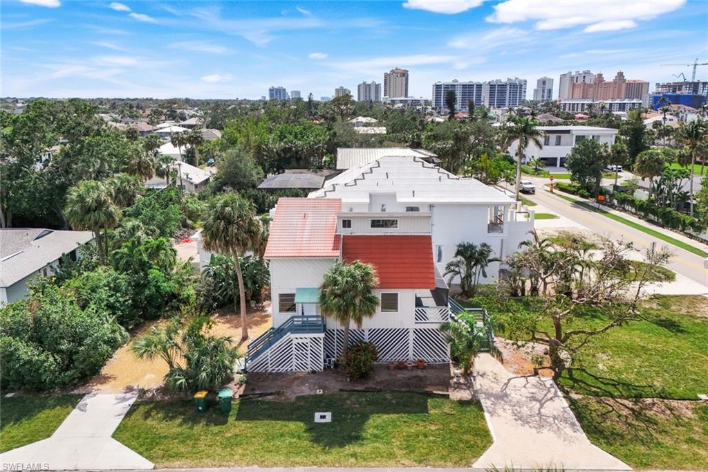 NAPLES PARK - Residential