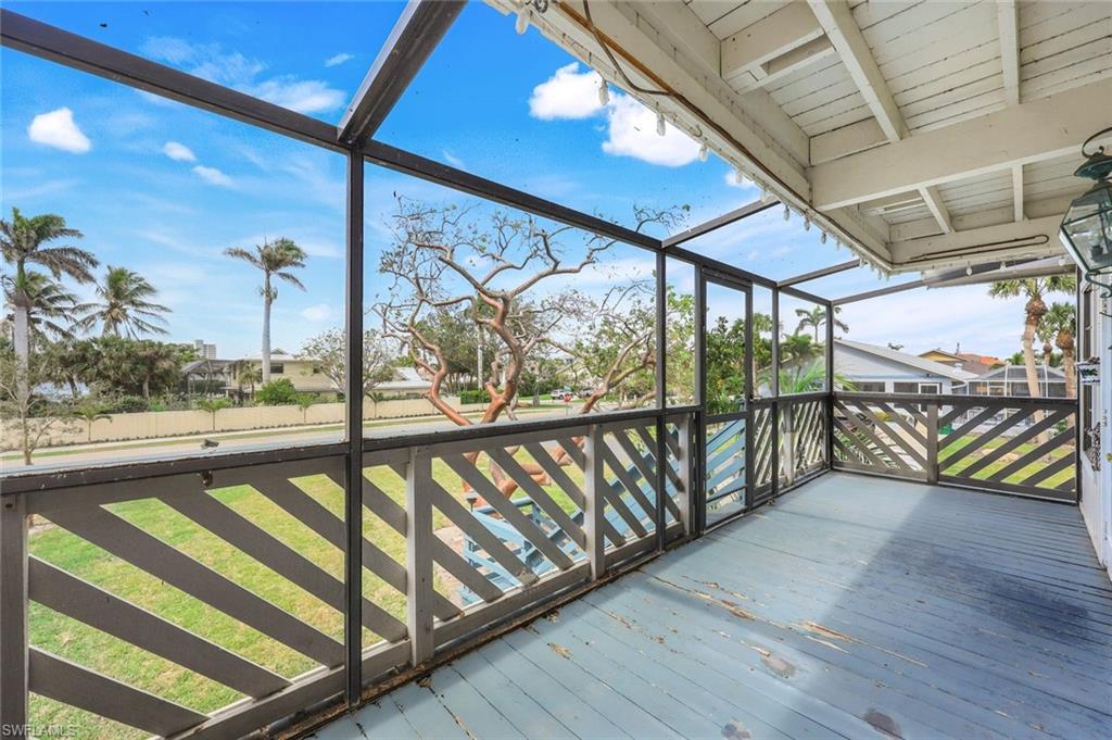 NAPLES PARK - Residential