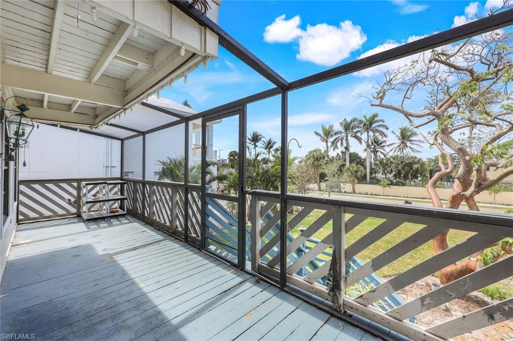 NAPLES PARK - Residential