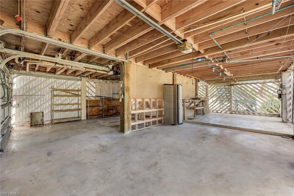 NAPLES PARK - Residential