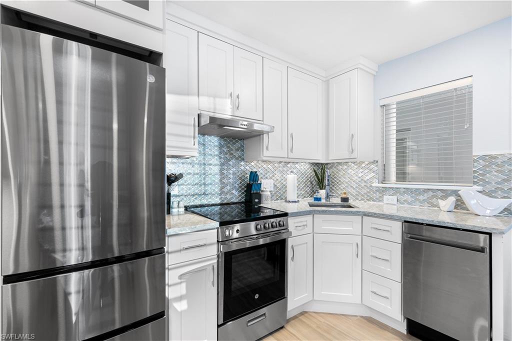 FIFTH AVENUE BEACH CLUB - Residential