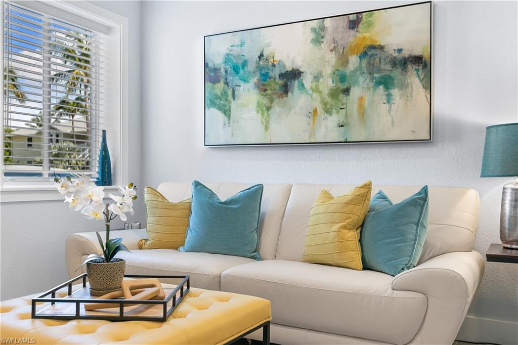 FIFTH AVENUE BEACH CLUB - Residential