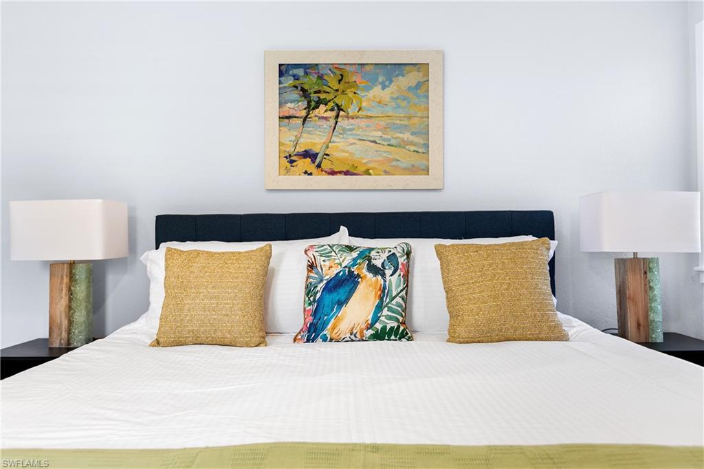 FIFTH AVENUE BEACH CLUB - Residential