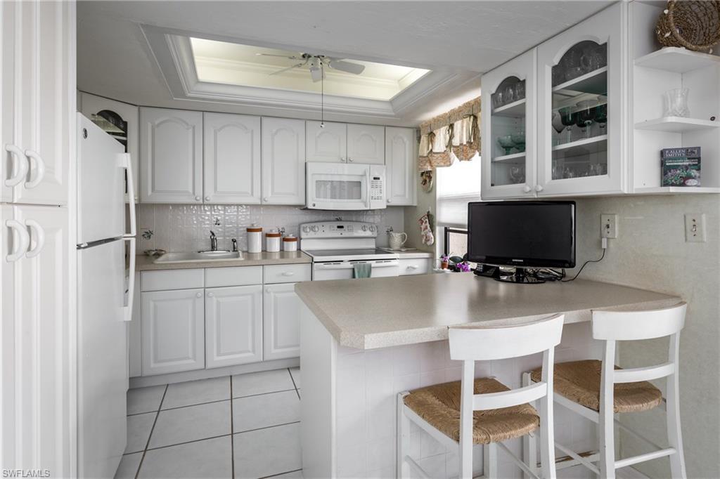 TOWN HOUSE SQUARE - Residential