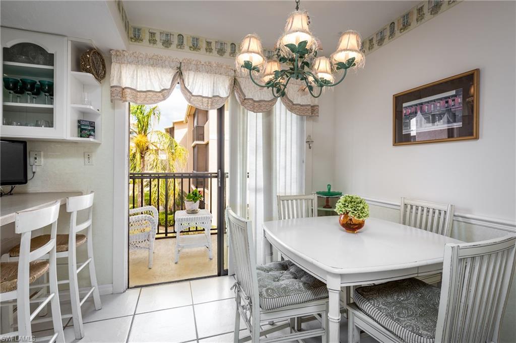 TOWN HOUSE SQUARE - Residential