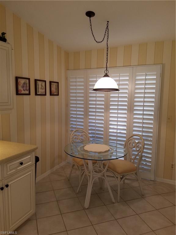 FOX HOLLOW - Residential