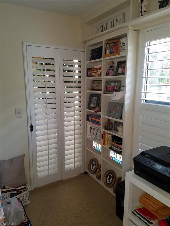 FOX HOLLOW - Residential