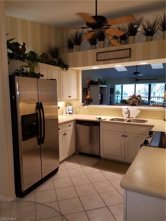 FOX HOLLOW - Residential