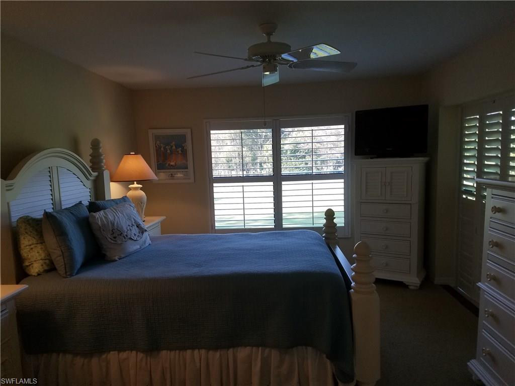 FOX HOLLOW - Residential