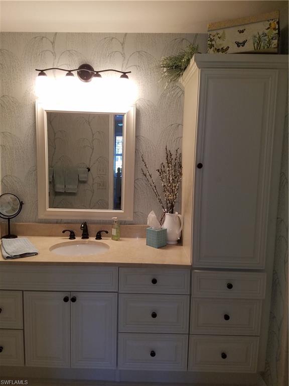 FOX HOLLOW - Residential