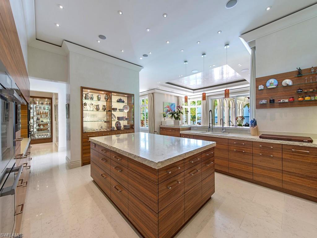 PALM GARDENS - Residential