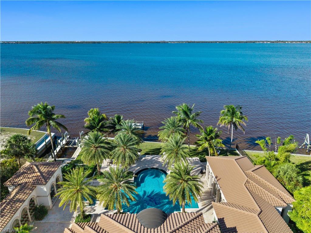 PALM GARDENS - Residential