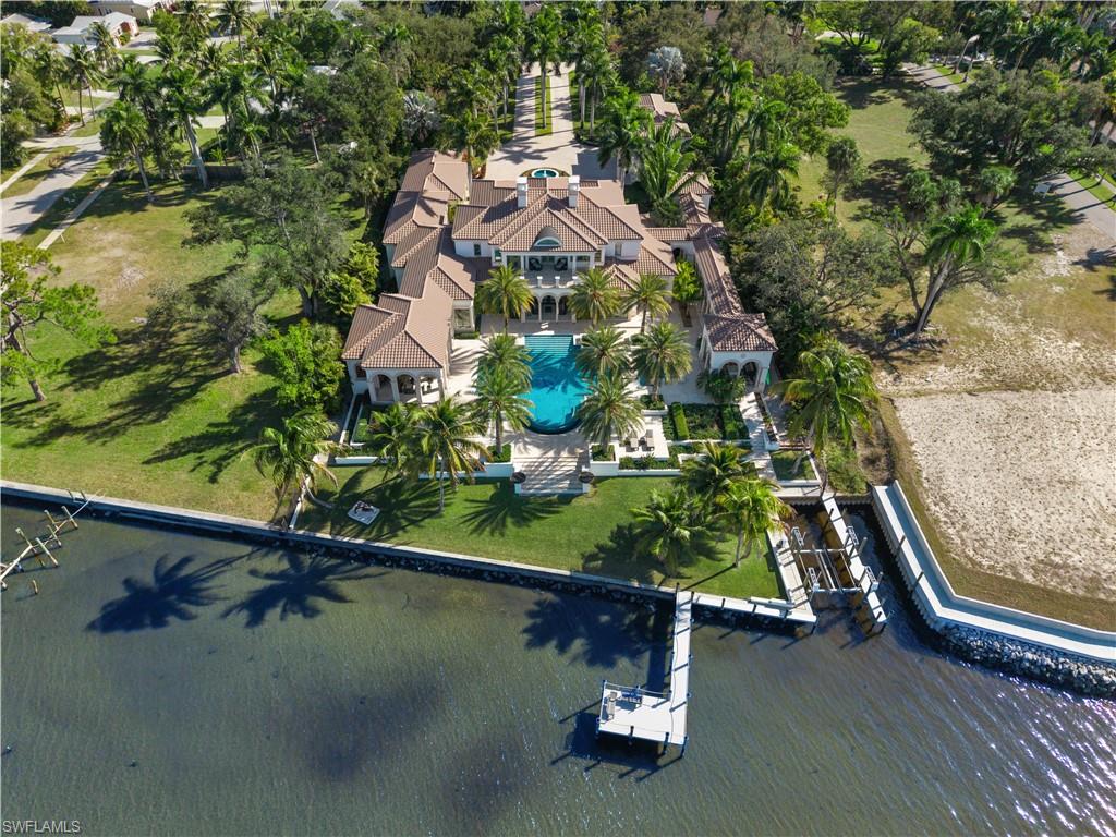 PALM GARDENS - Residential