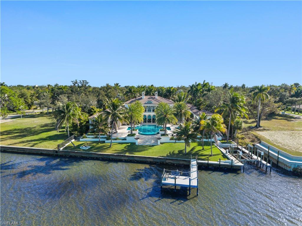 PALM GARDENS - Residential