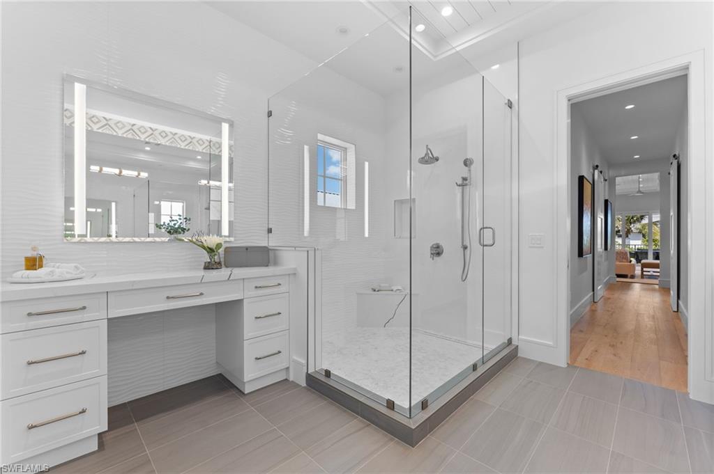 MANGROVE BAY - Residential